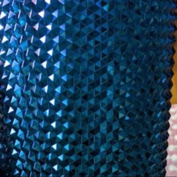 Studded Water Bottle Tumbler With lid And Non Slip Straw 24 ounces - Picture 3 of 3